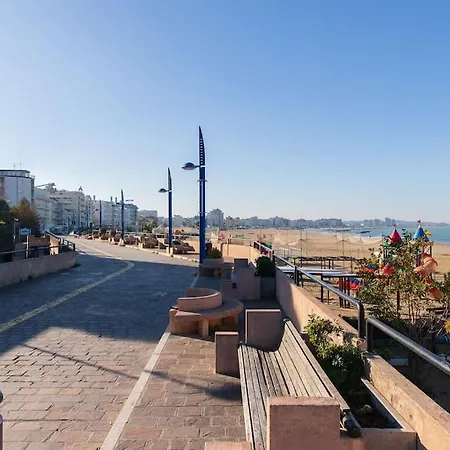 Pascoli A Centro Mare By Yohome * Cattolica