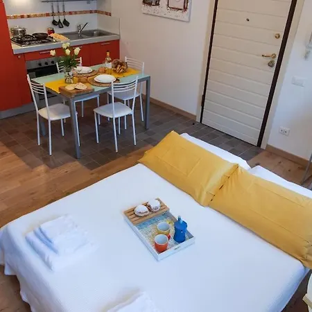 Pascoli A Centro Mare By Yohome